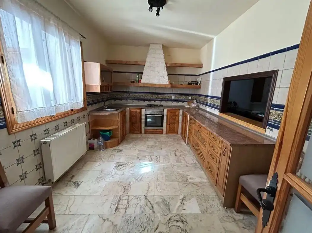 Cuina de Casa o xalet en venda en Torralba de Calatrava amb Calefacció, Terrassa i Moblat