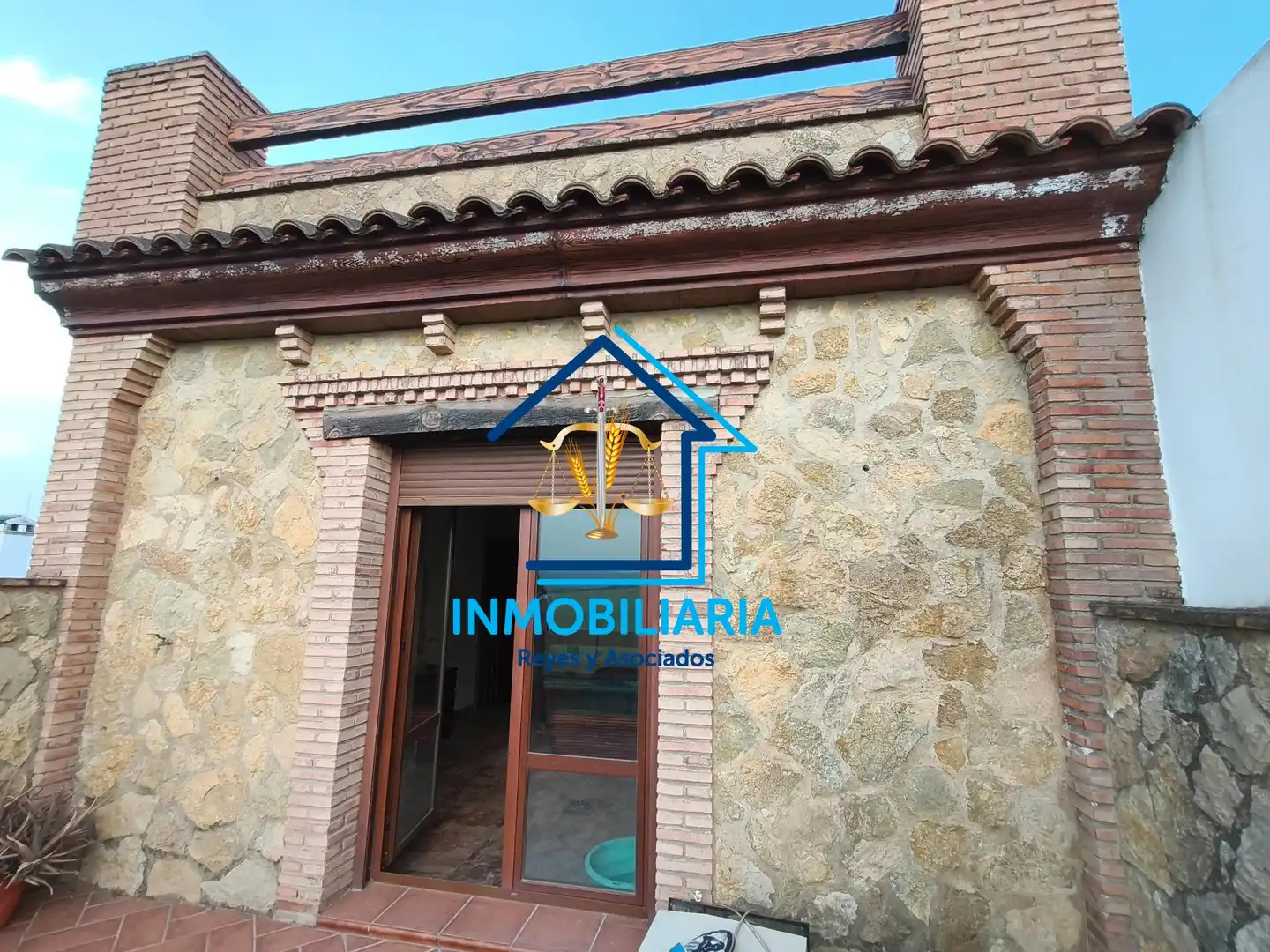 Vista exterior de Casa o xalet en venda en El Carpio amb Aire condicionat, Calefacció i Terrassa