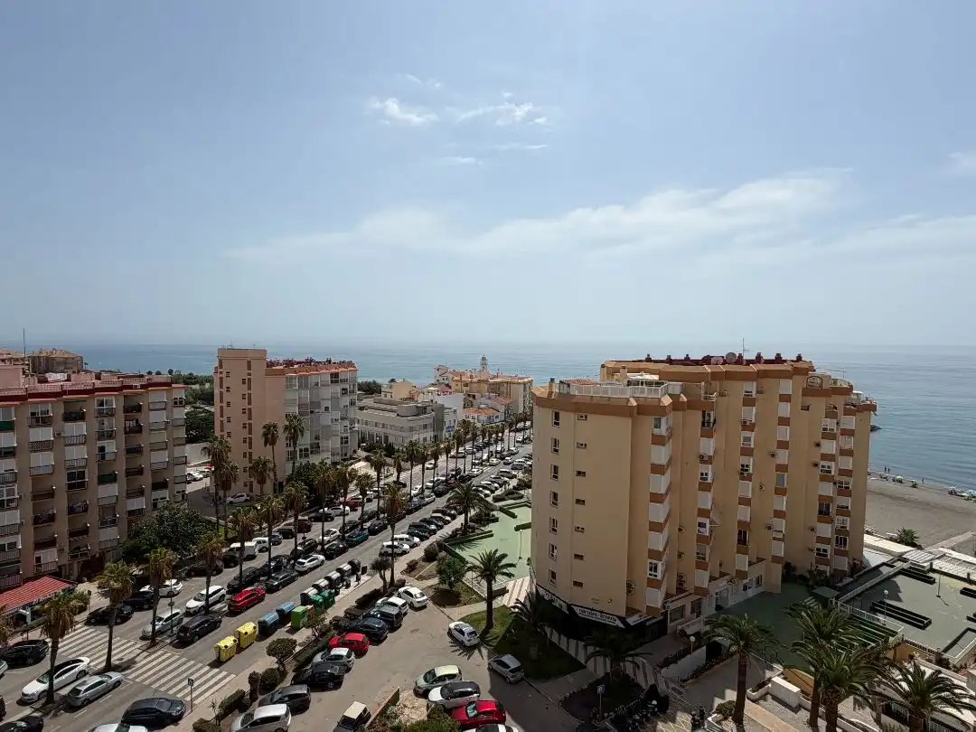 Vista exterior de Pis en venda en Torrox