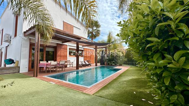 Casa-chalet en Venta en Carrer de Paul Cézanne en El Dorado Platja