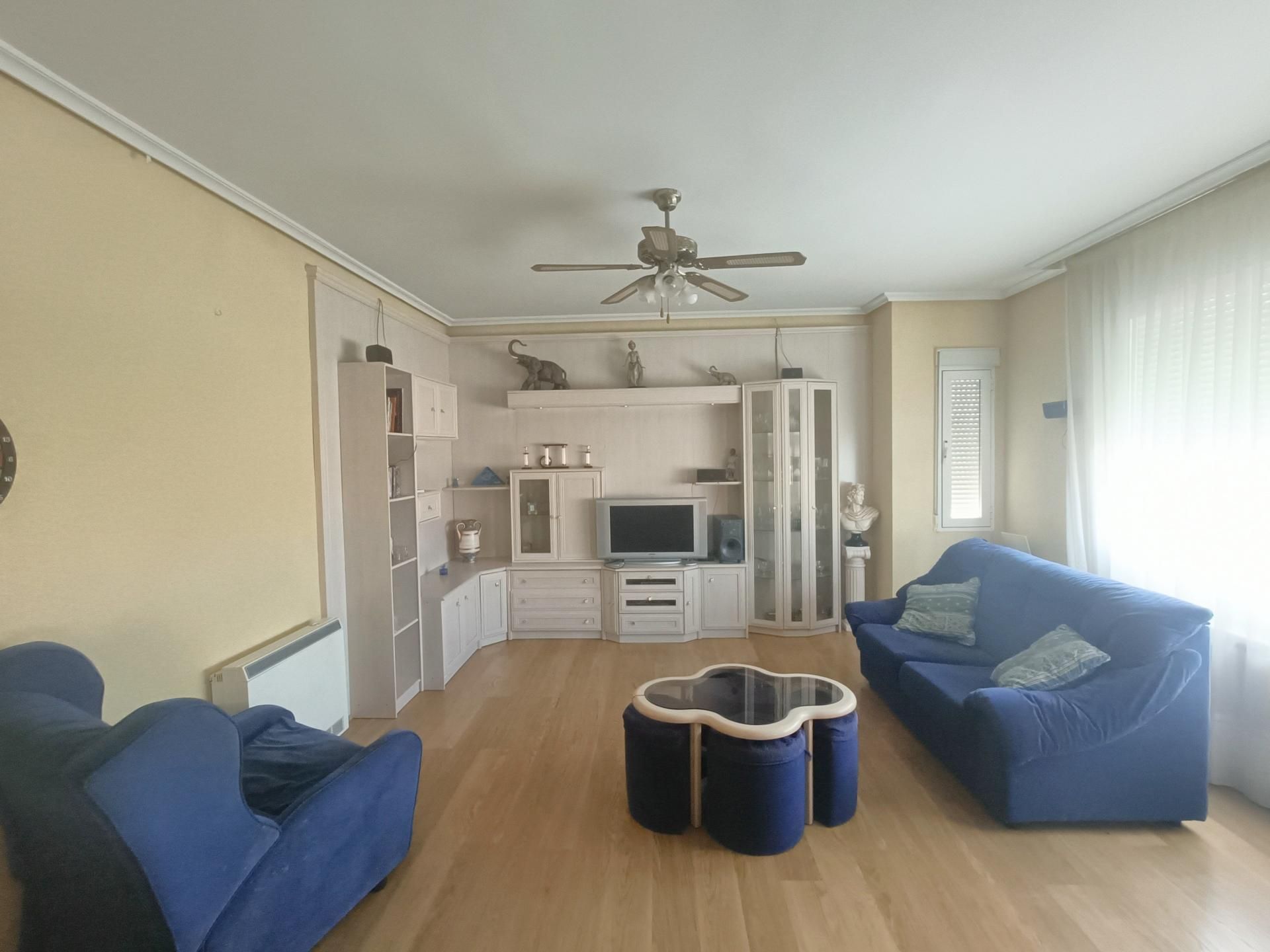 Single-family semi-detached for sale in Villarta de San Juan