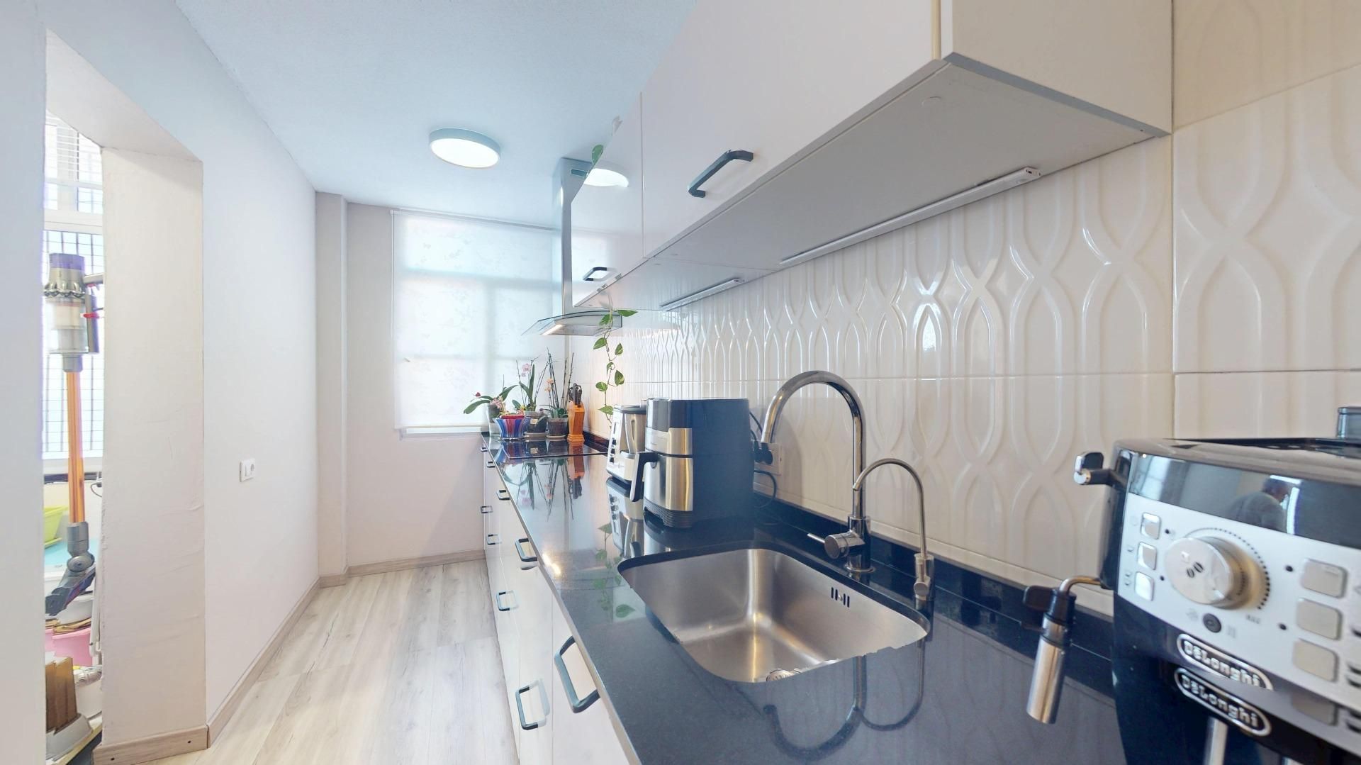 Kitchen of Flat for sale in  Santa Cruz de Tenerife Capital