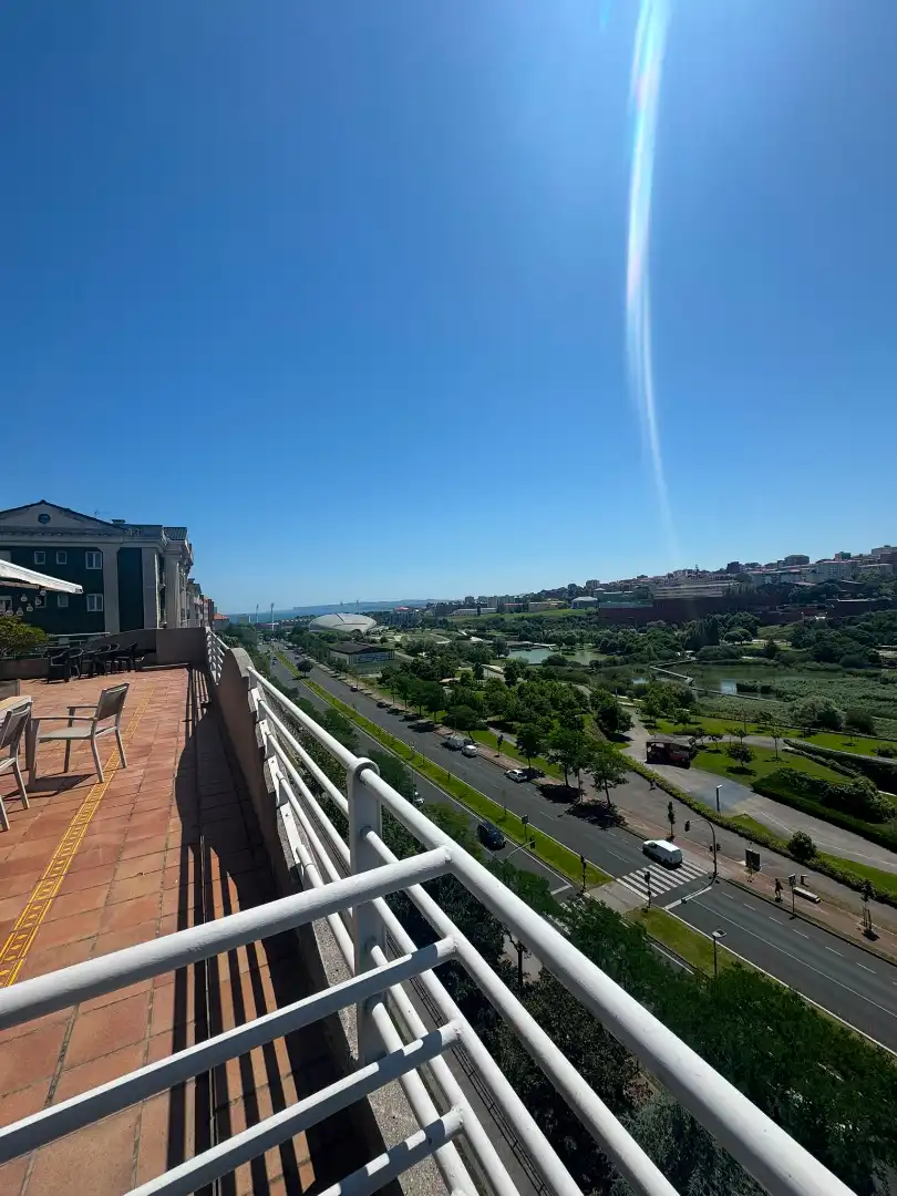 Vista exterior de Pis en venda en Santander amb Calefacció, Parquet i Terrassa