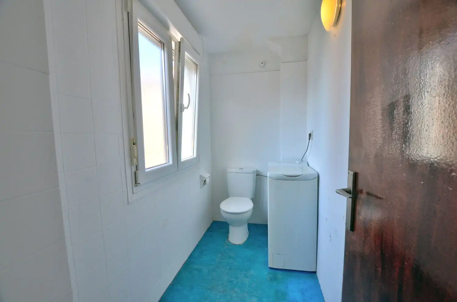 Bathroom of Flat for sale in Gijón   with Storage room and Swimming Pool