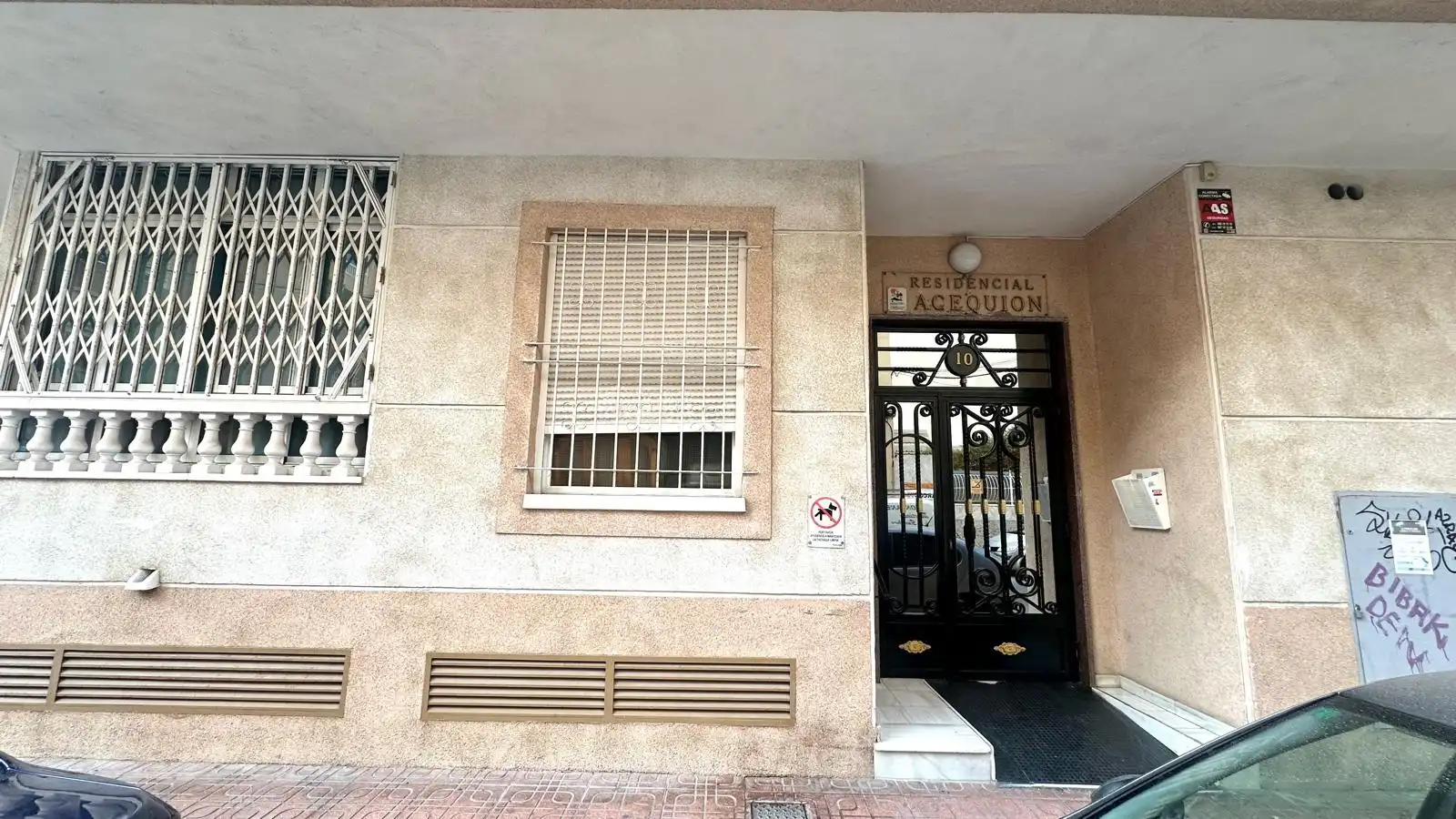 Exterior view of Flat for rent in Torrevieja  with Heating, Furnished and Washing machine