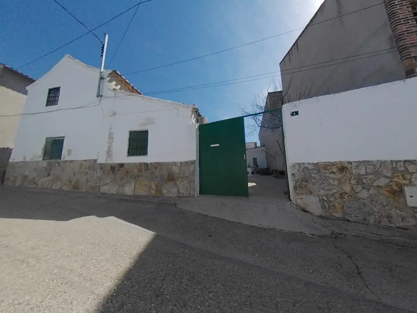 Vista exterior de Terreno en venta en Torrejón de Velasco