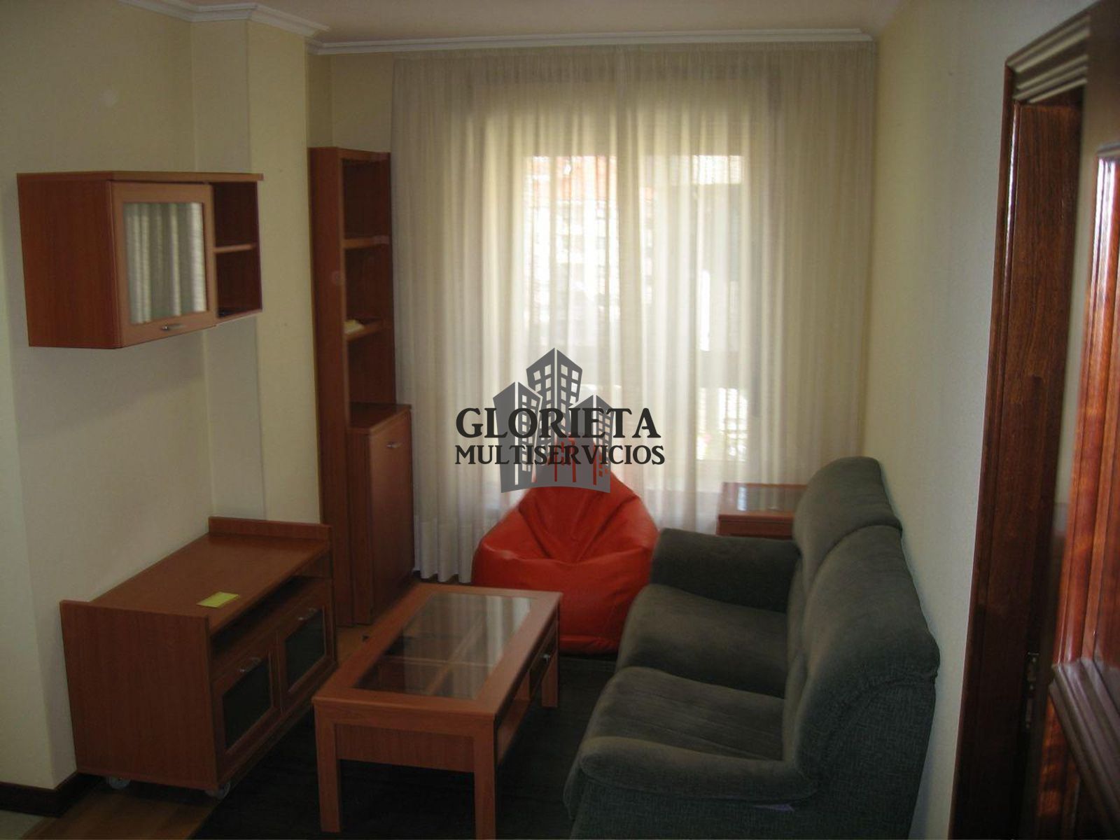 Living room of Apartment for sale in Vigo   with Heating, Storage room and Furnished