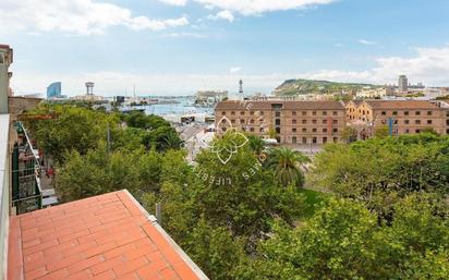 Exterior view of Flat for sale in  Barcelona Capital  with Air Conditioner, Heating and Terrace