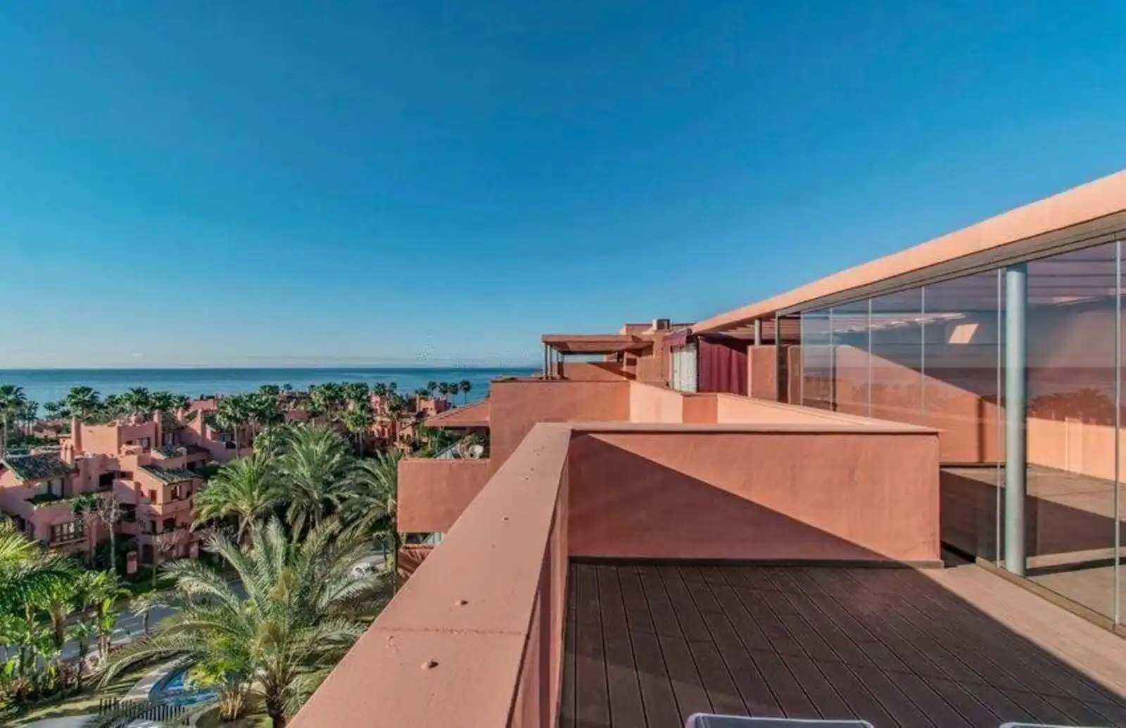 Apartamento con piscina en venta en Estepona Pueblo, imagen 7