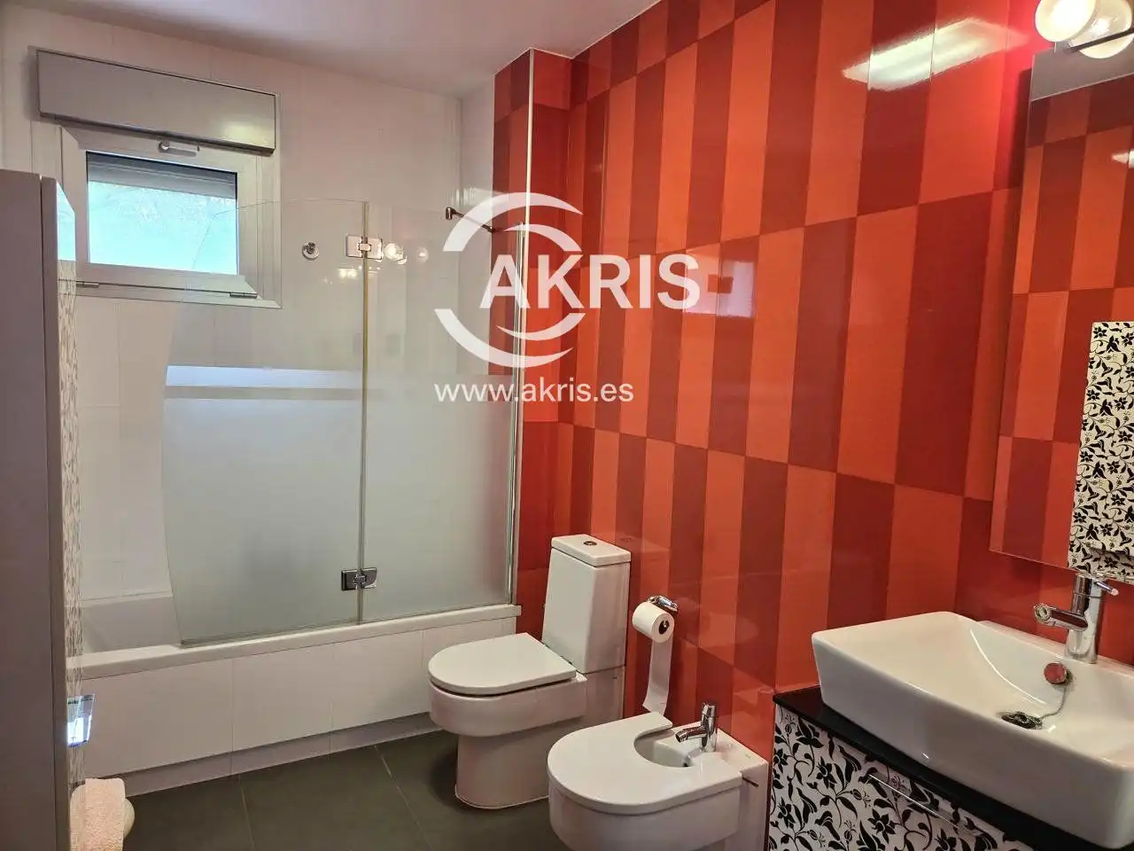 Houses for sale in Calle Monasterio Santa María la Real, Los Cigarrales-La Bastida