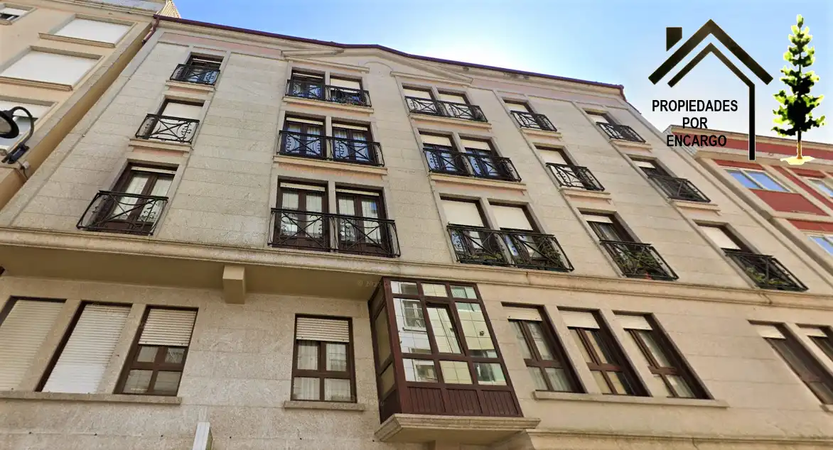 Vista exterior de Piso en venta en Cangas  con Calefacción y Trastero