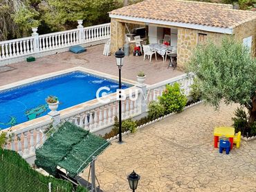Maison avec piscine à vendre à N/A