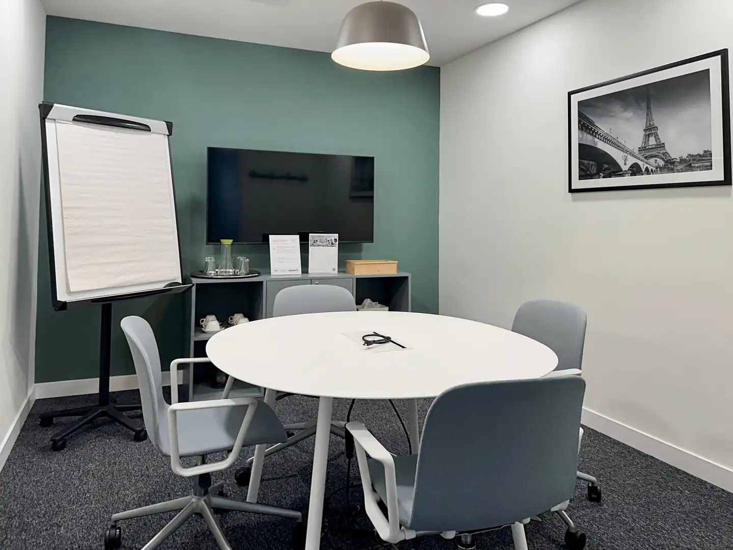 Office for rent in Tres Cantos  with Air Conditioner, Heating and Furnished