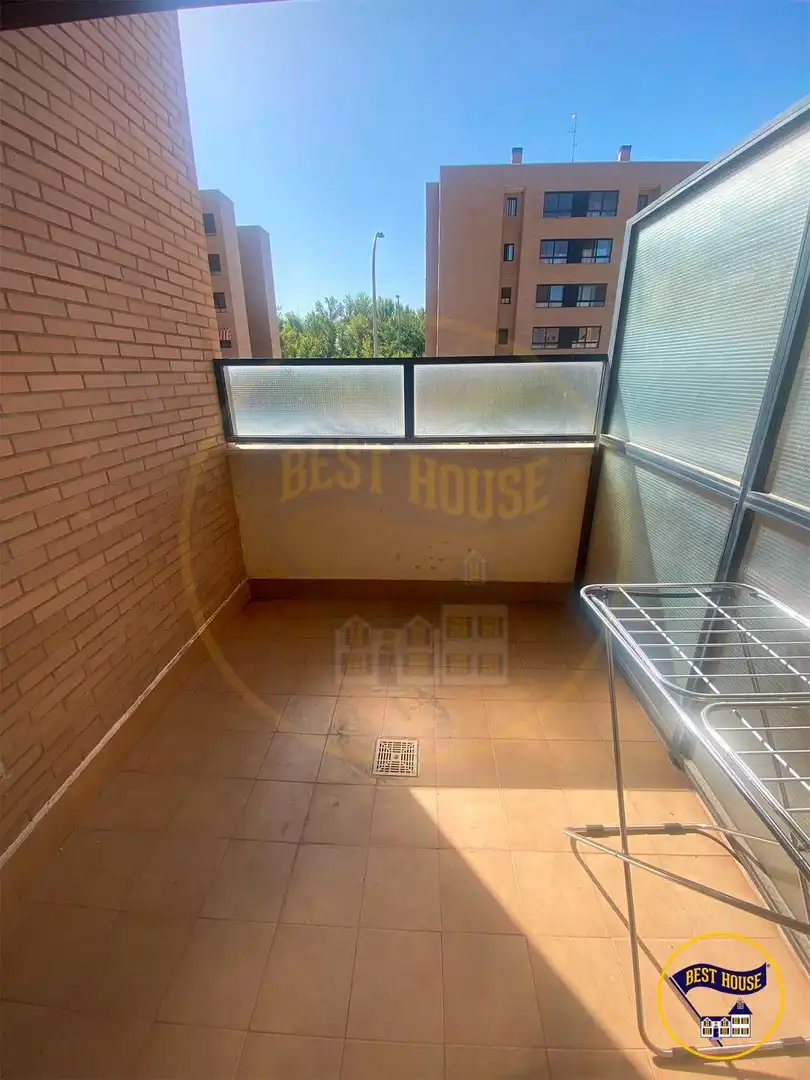Balcony of Flat for sale in Alameda