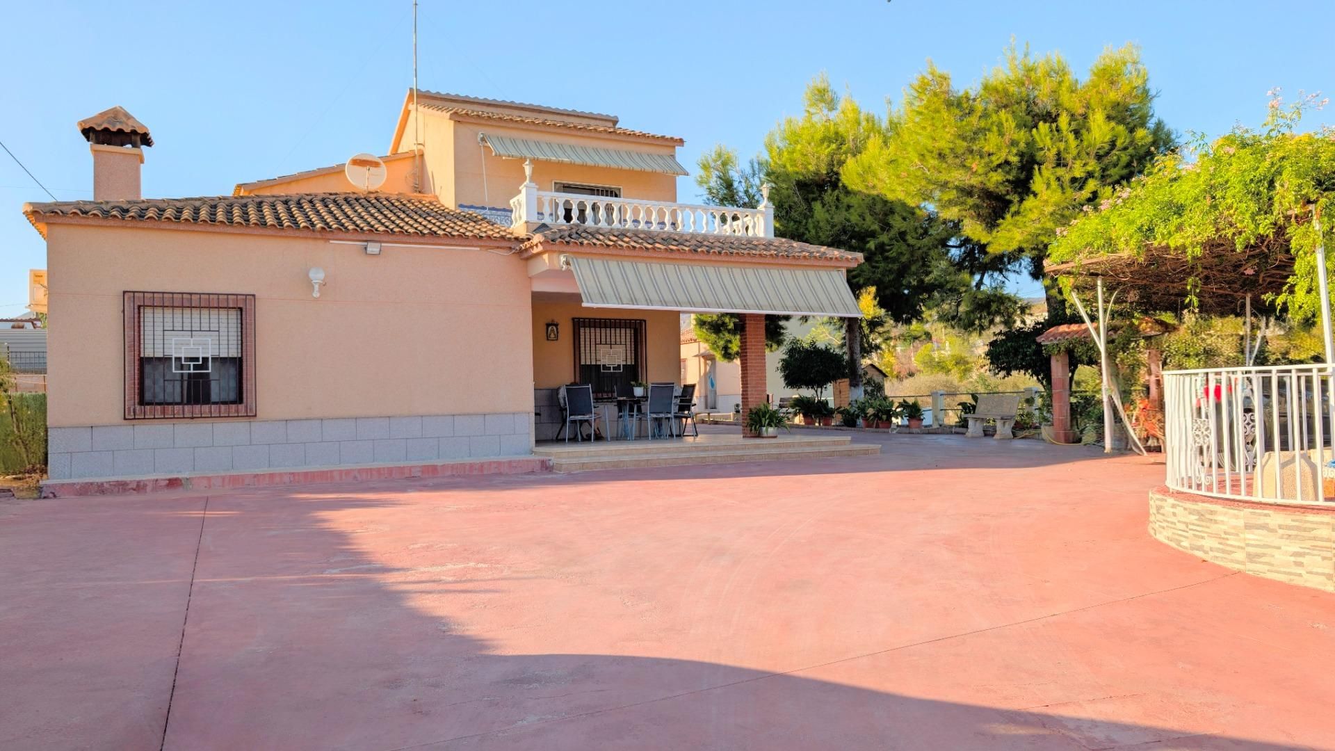 Exterior view of House or chalet for sale in Albatera  with Air Conditioner, Heating and Private garden