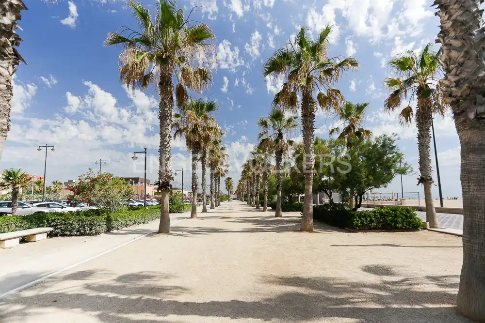 Vista exterior de Piso en venta en Valencia con Calefacción y Balcón