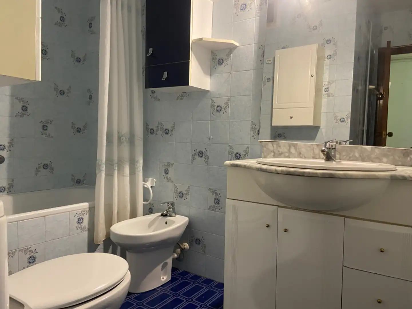 Baño de Piso en venta en Calafell con Calefacción, Terraza y Amueblado