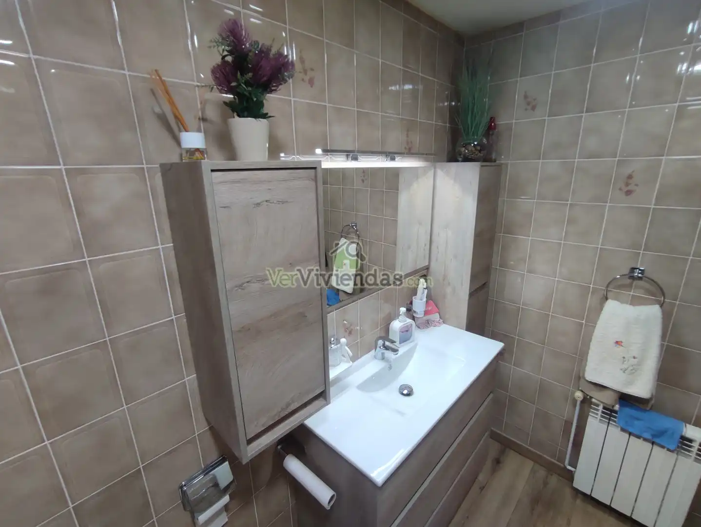Badezimmer von Wohnung zum Verkauf in Viladecavalls mit Klimaanlage, Heizung und Terrasse