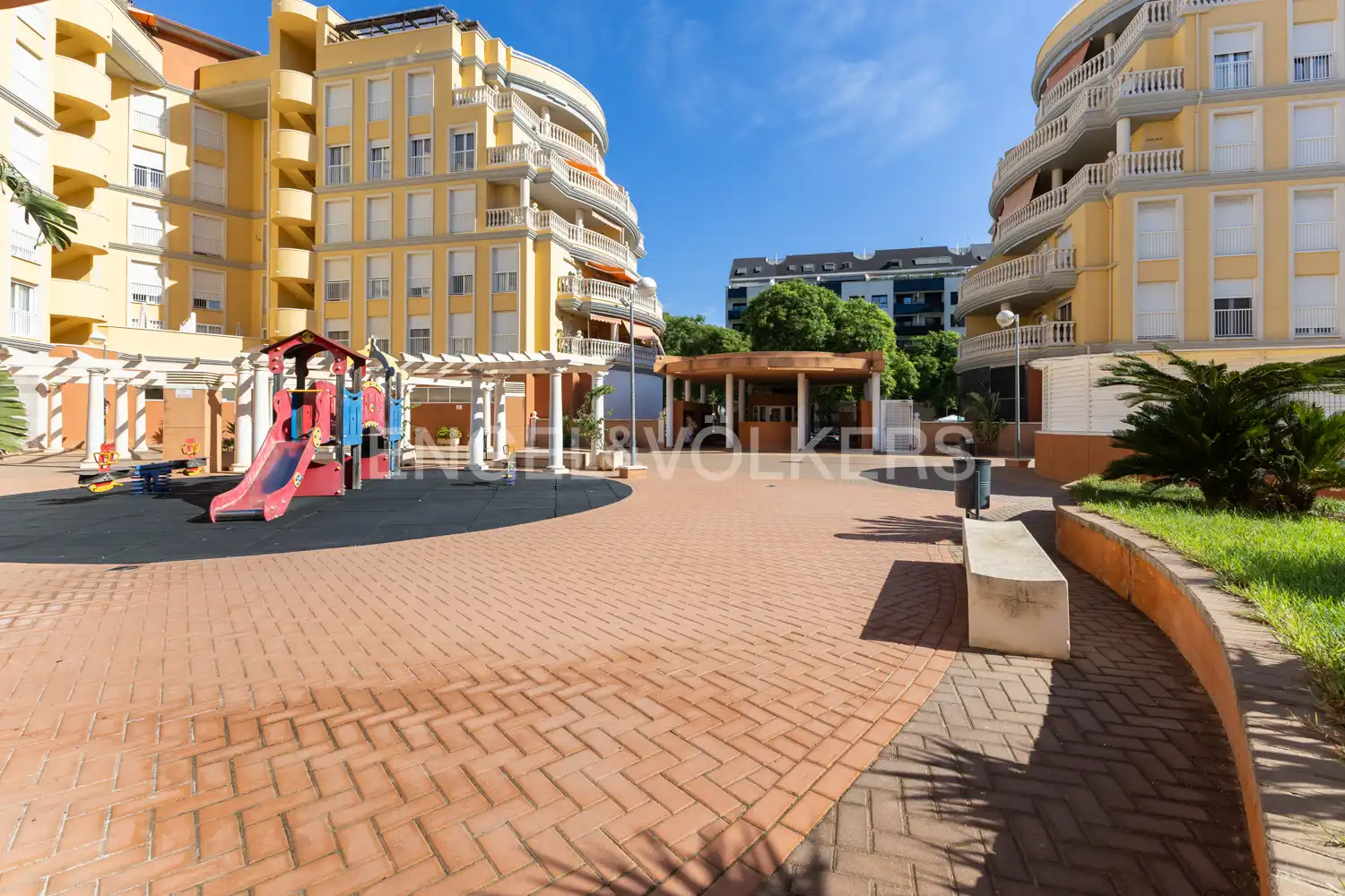 Exterior view of Flat for sale in Dénia  with Air Conditioner, Heating and Swimming Pool