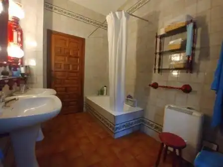 Baño de Casa o chalet en venta en Zuheros con Calefacción, Jardín privado y Terraza