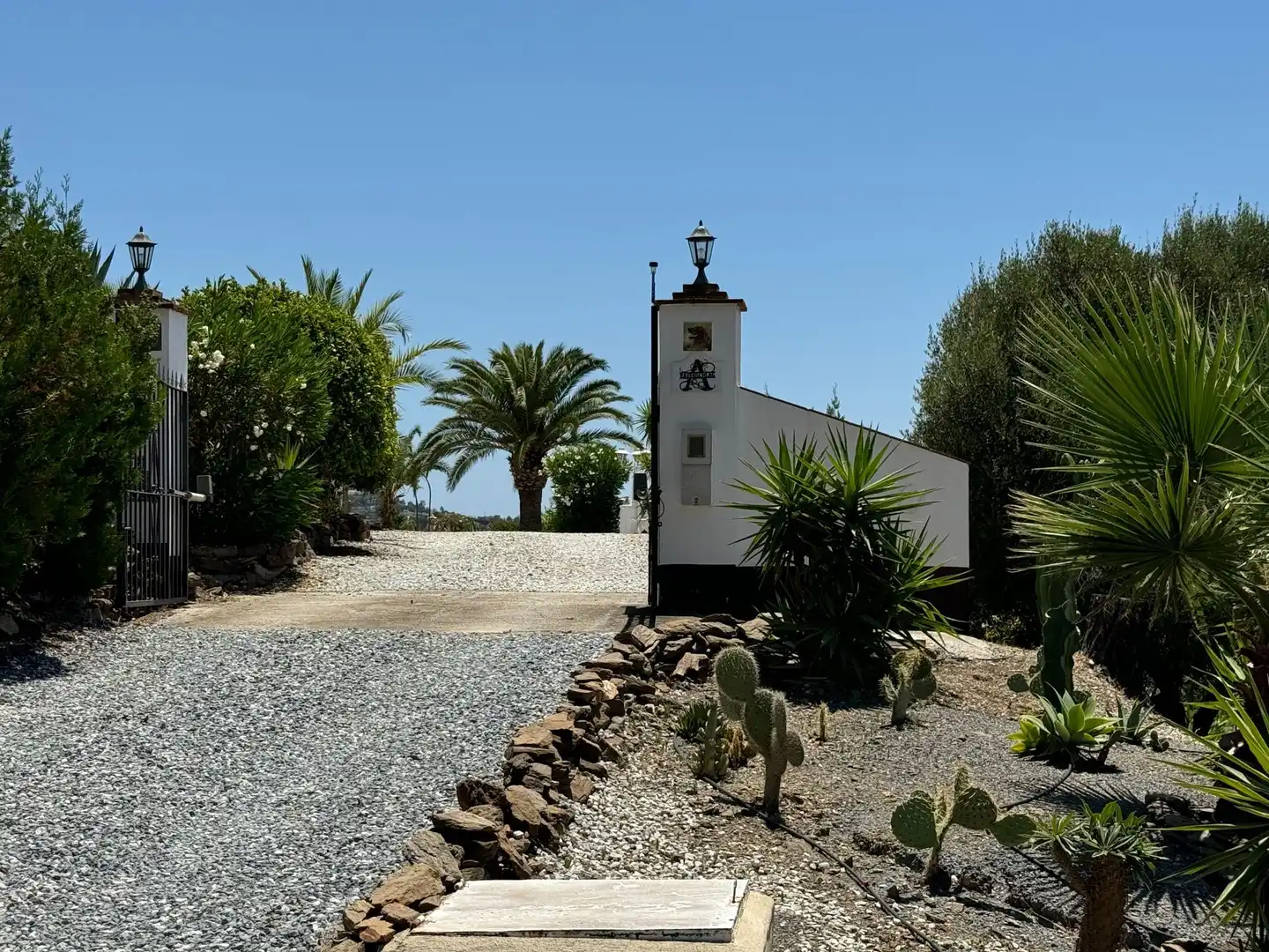 Vista exterior de Finca rústica en venda en Arenas amb Aire condicionat, Jardí privat i Terrassa