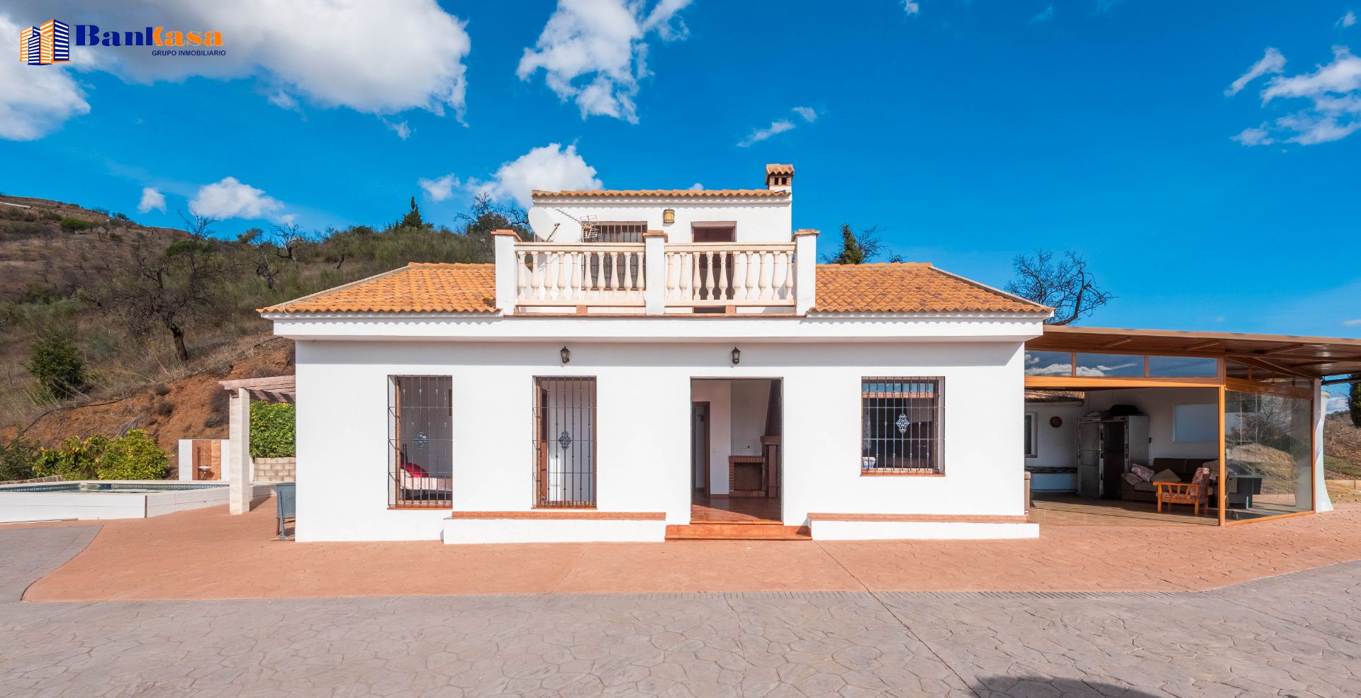 Exterior view of House or chalet for sale in Casabermeja  with Private garden, Swimming Pool and Furnished