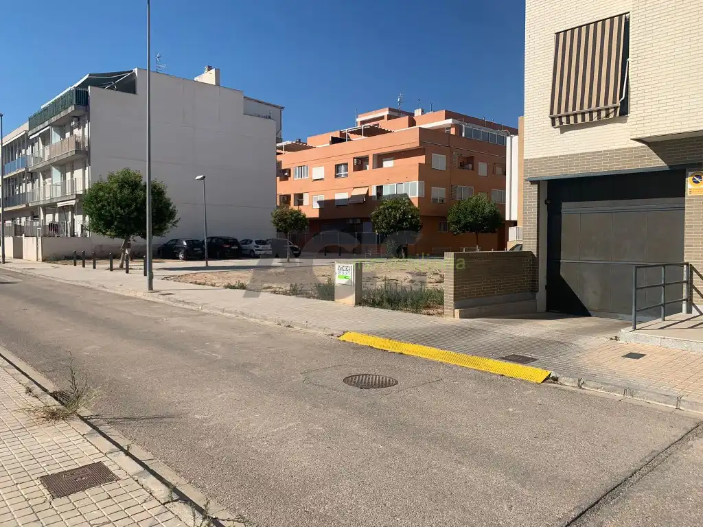 Terreny residencial en venda a L'Alcúdia, imagen 3
