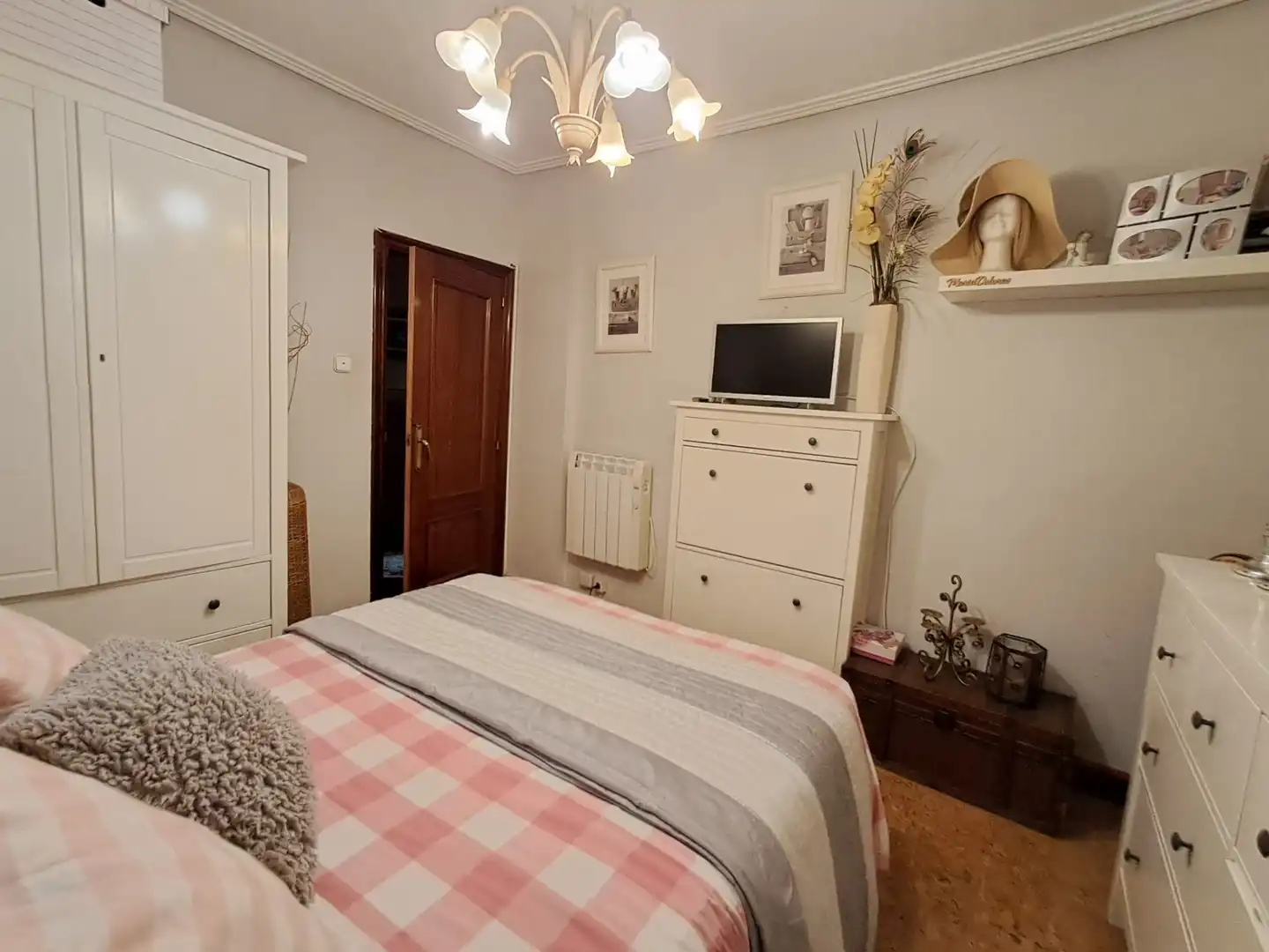 Schlafzimmer von Wohnung zum Verkauf in Barakaldo  mit Heizung, Möbliert und Ofen