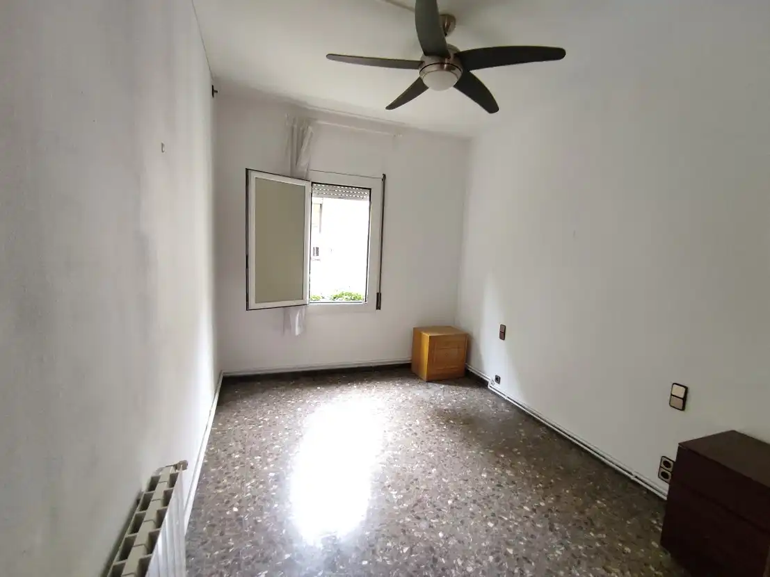 Schlafzimmer von Wohnung zur Miete in Barcelona mit Klimaanlage, Möbliert und Waschmaschine