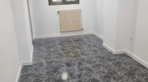 Foto 4 de Casa adosada en venta en Calle Bo. Cuarteles Viejos de Sta. Isabel, 30, Aller, Asturias