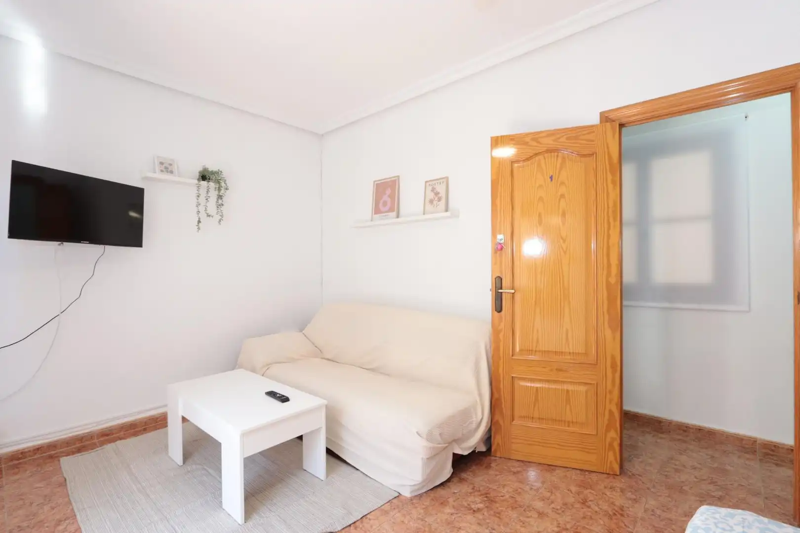 Sala de estar de Piso para compartir en Cartagena con Amueblado y Balcón