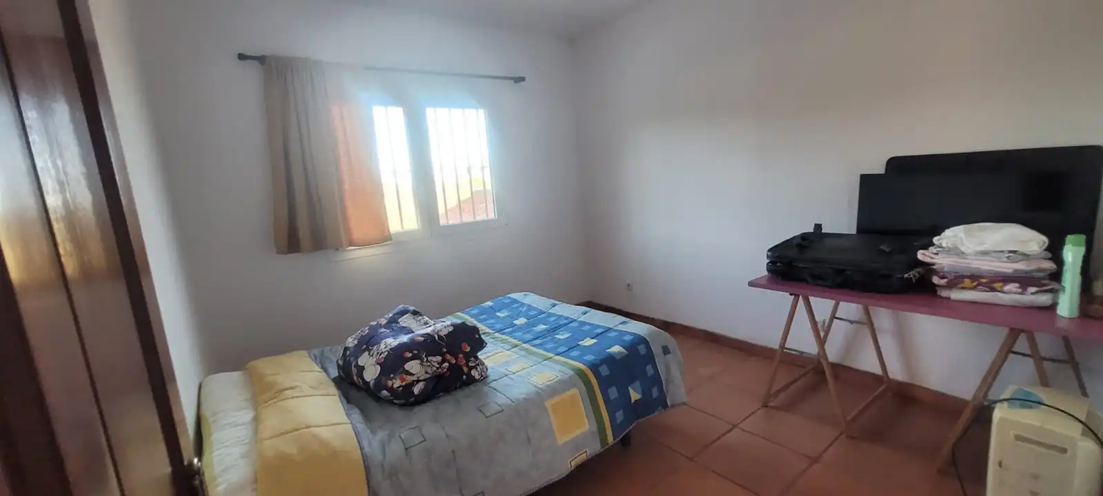 Dormitori de Casa o xalet en venda en Tarifa amb Jardí privat, Moblat i Forn