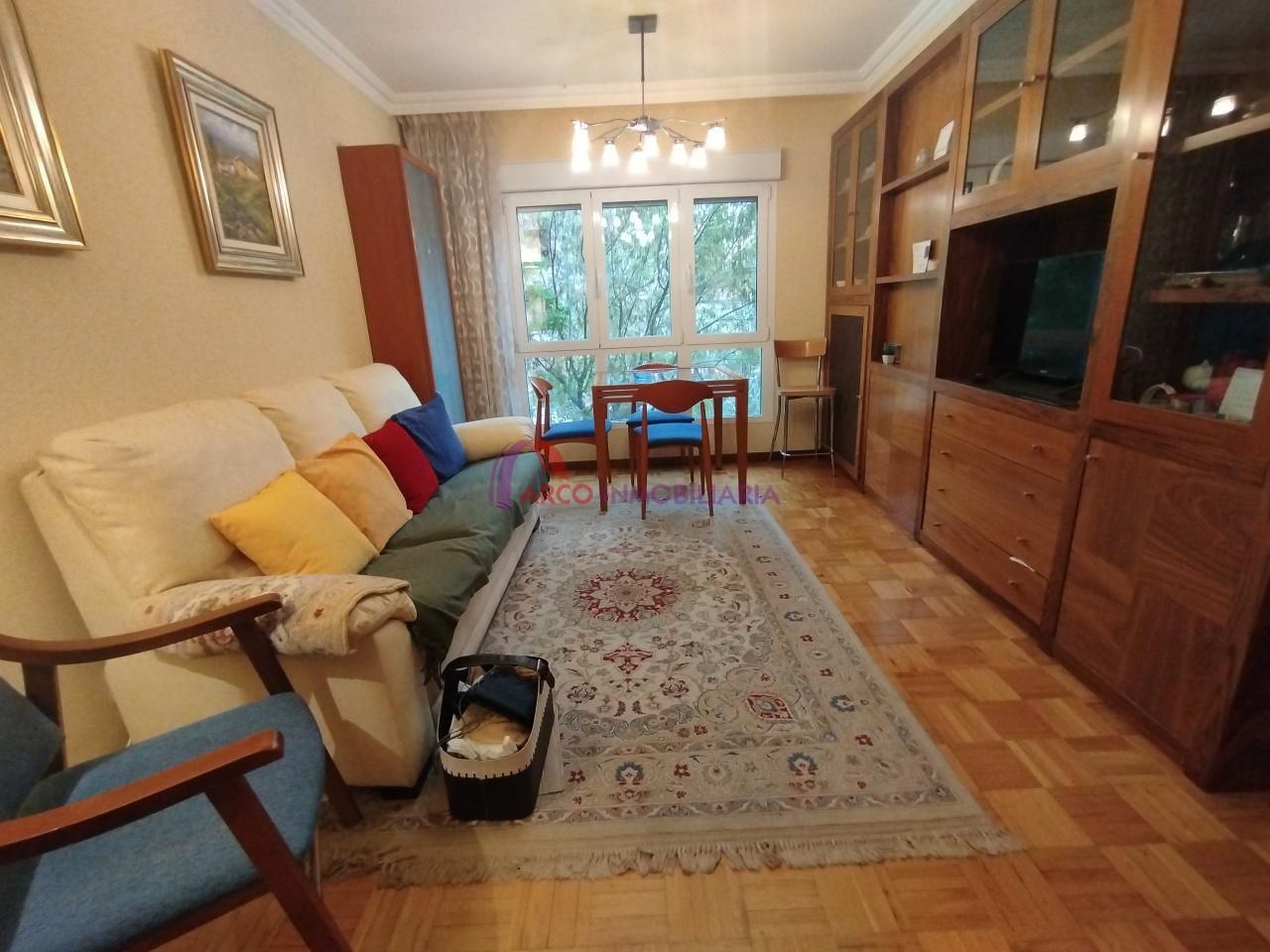 Sala d'estar de Apartament en venda en Burgos Capital amb Calefacció i Traster