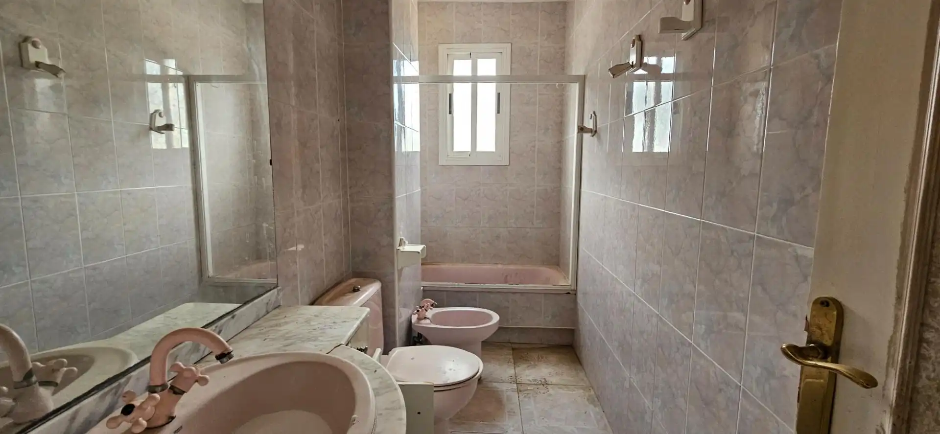 Baño de Piso en venta en Cieza con Terraza