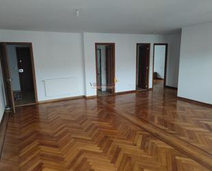 Living room of Apartment to rent in Vigo   with Balcony