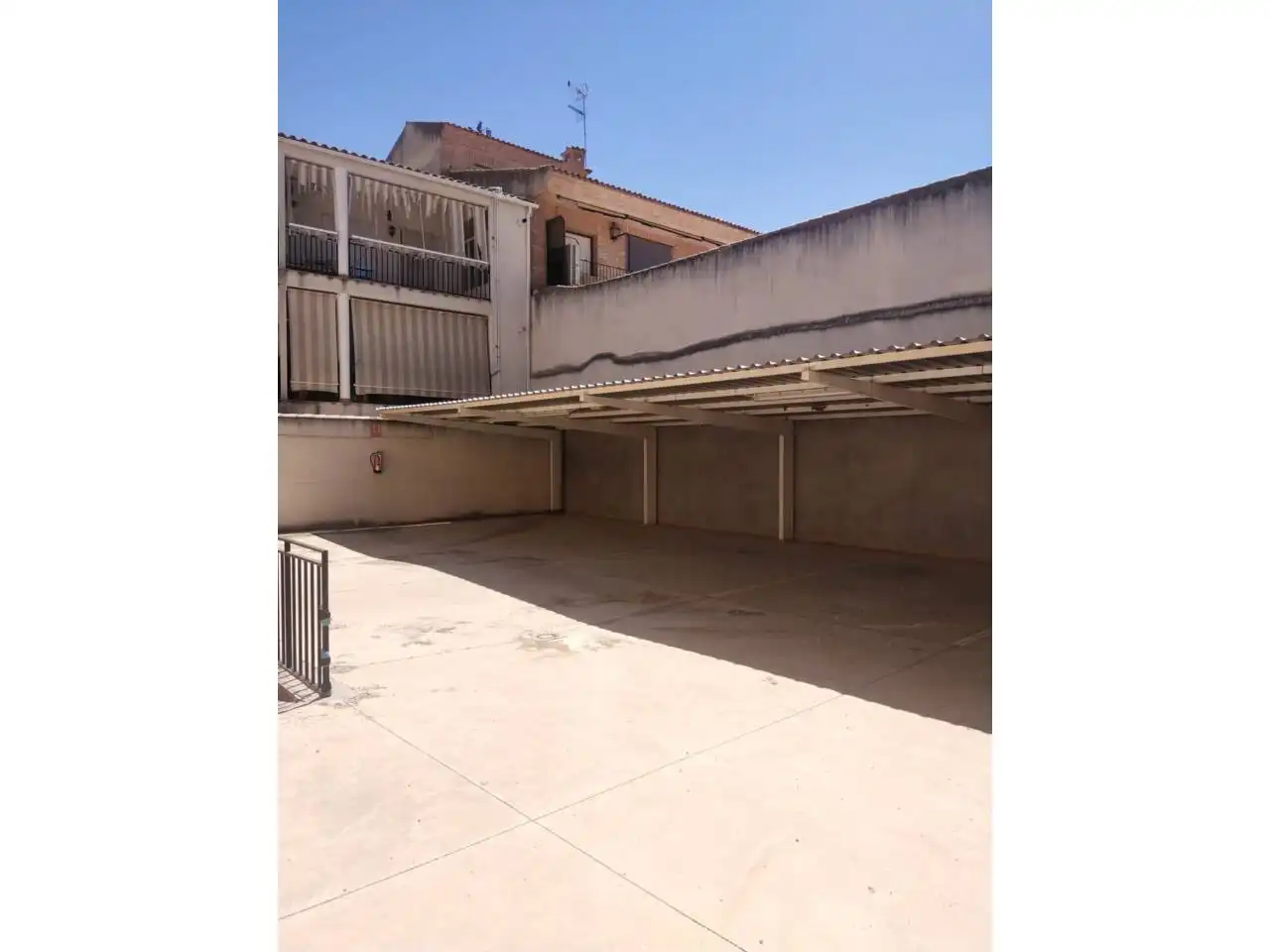 Parking for sale in Calle General Aguilera