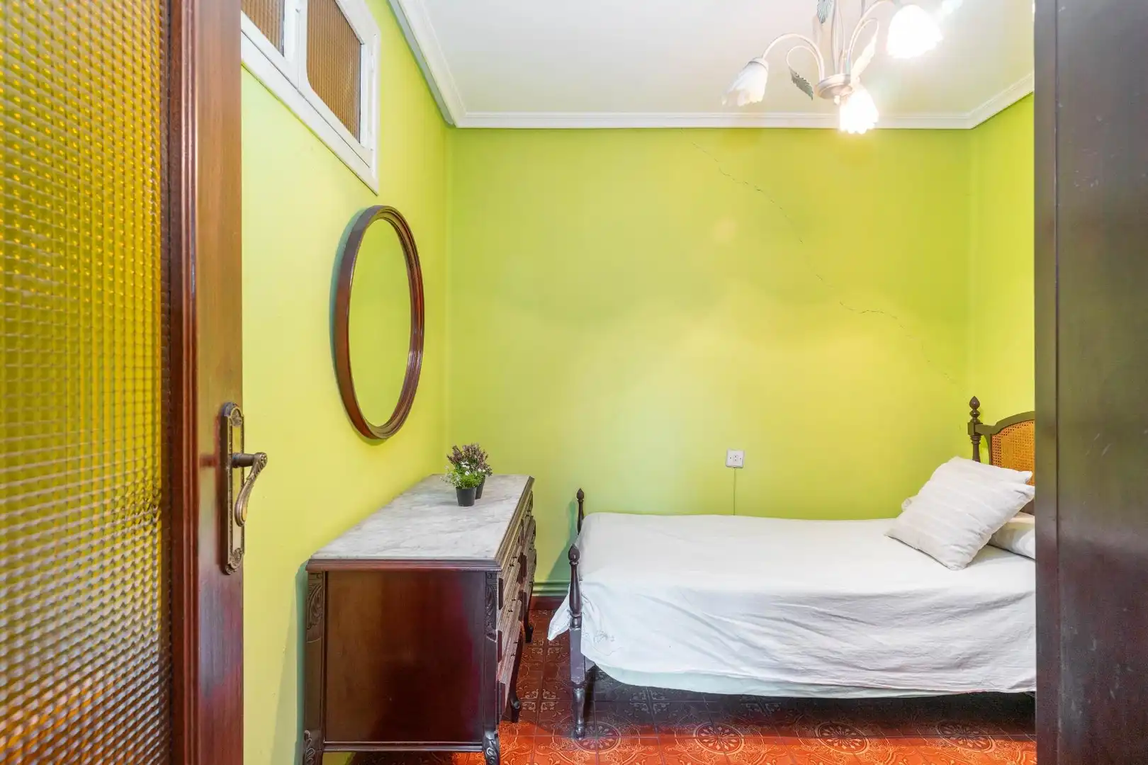 Habitación de Casa adosada en venta en Mieres (Asturias)