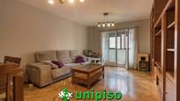 Living room of Flat for sale in Leganés  with Heating, Parquet flooring and Storage room