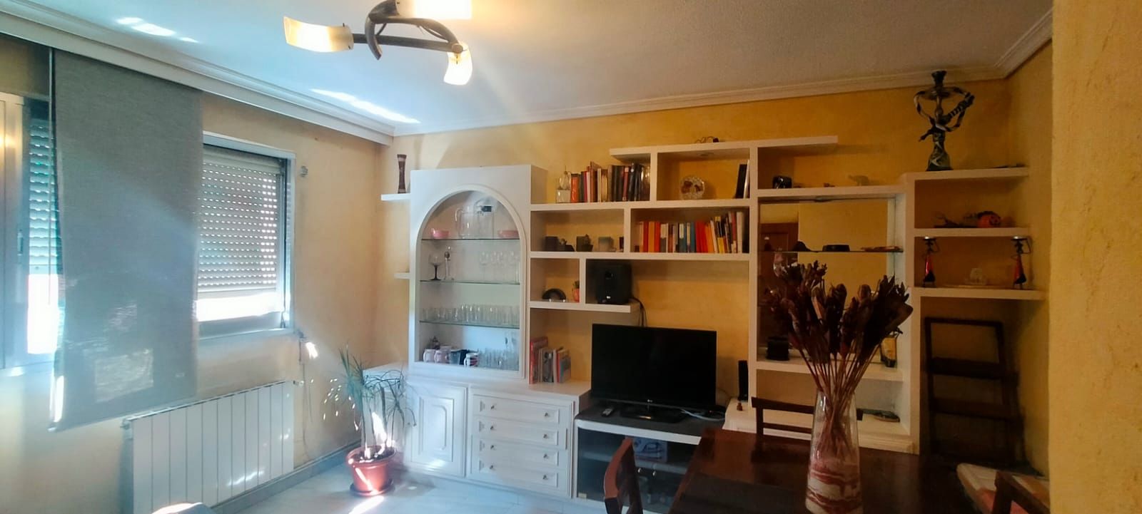 Sala d'estar de Pis en venda en  Madrid Capital amb Aire condicionat, Calefacció i Terrassa