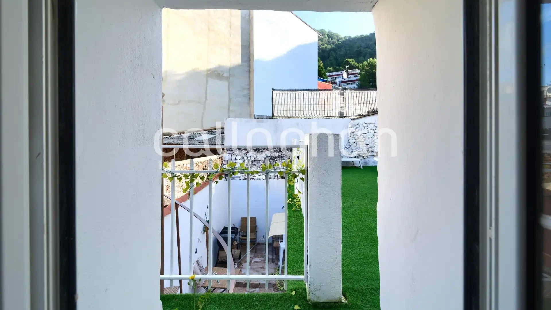 Vista exterior de Casa adosada en venda en Náquera amb Aire condicionat, Jardí privat i Terrassa