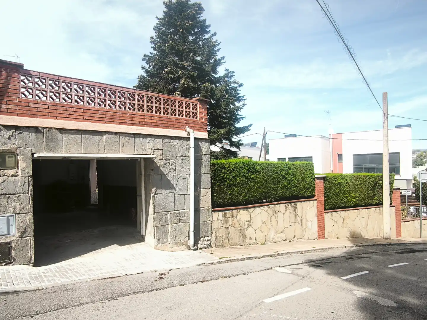 Aparcament de Casa o xalet en venda en Lliçà d'Amunt amb Aire condicionat, Calefacció i Jardí privat