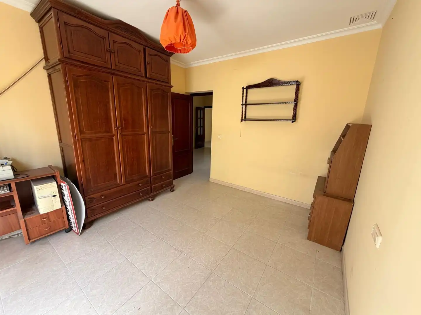 Dormitori de Casa o xalet en venda en Morón de la Frontera amb Terrassa i Balcó