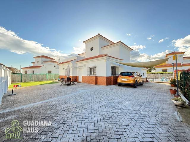 Casa-chalet en Venta en  LOPEZ DE AYALA en Costa Esuri