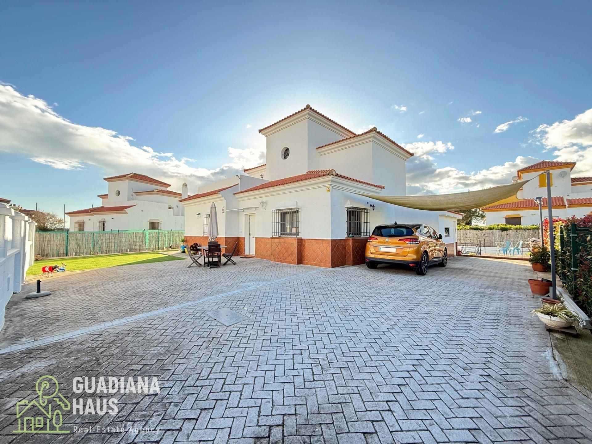 Exterior view of House or chalet for sale in Ayamonte  with Air Conditioner, Private garden and Terrace