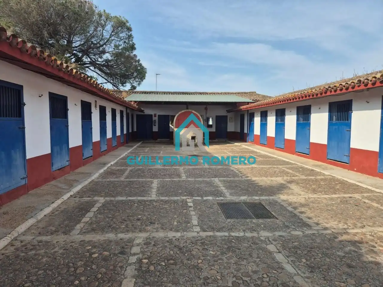 Casa rústica en venda a La Puebla del Río, imagen 2