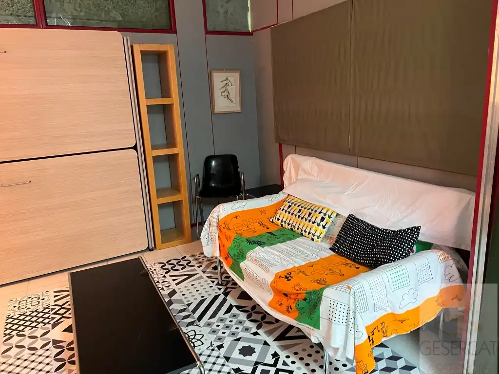 Habitación de Oficina de alquiler en Sabadell