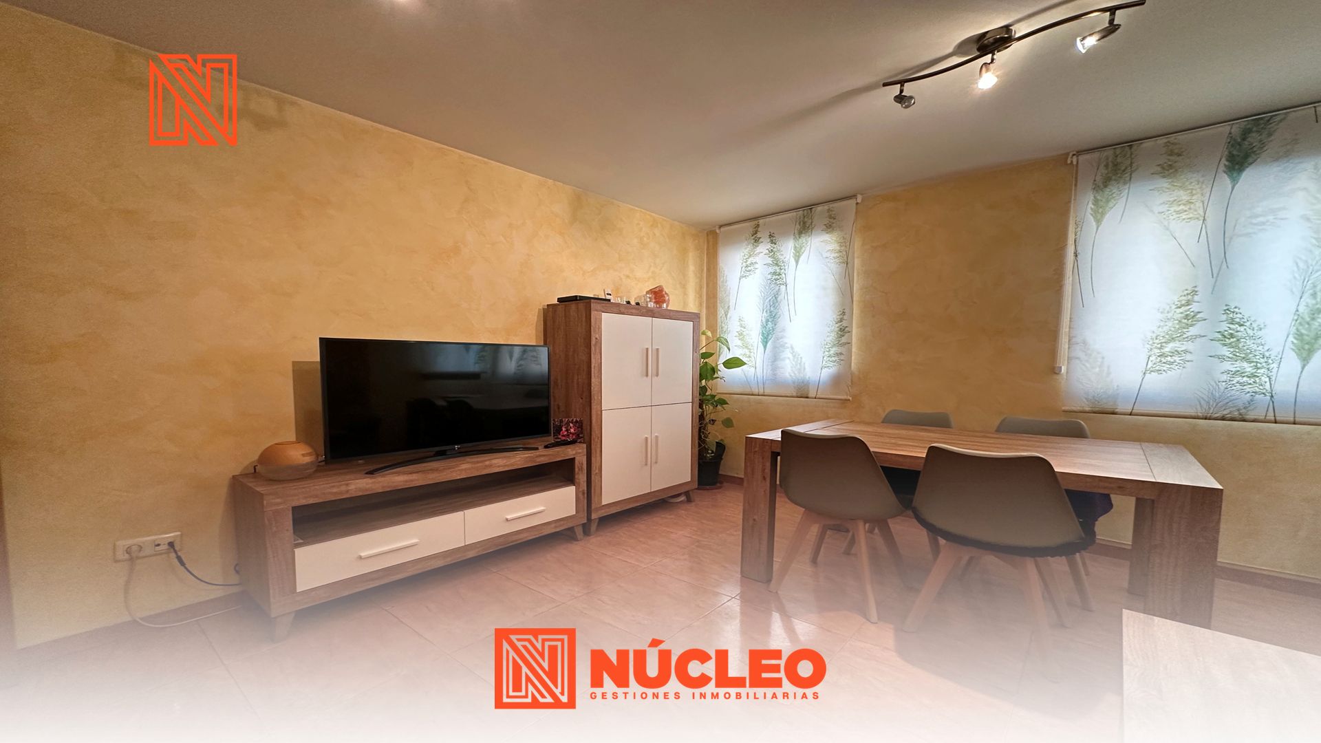 Sala d'estar de Pis en venda en Castellón de la Plana / Castelló de la Plana amb Moblat