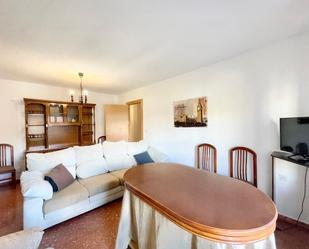 Living room of Flat to share in  Granada Capital  with Heating and Terrace