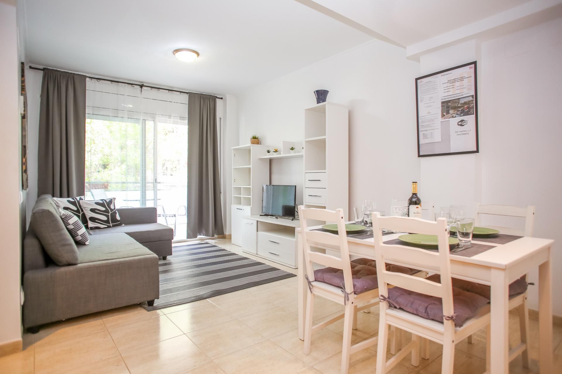 Vista exterior de Apartament de lloguer en Lloret de Mar amb Calefacció, Moblat i Forn