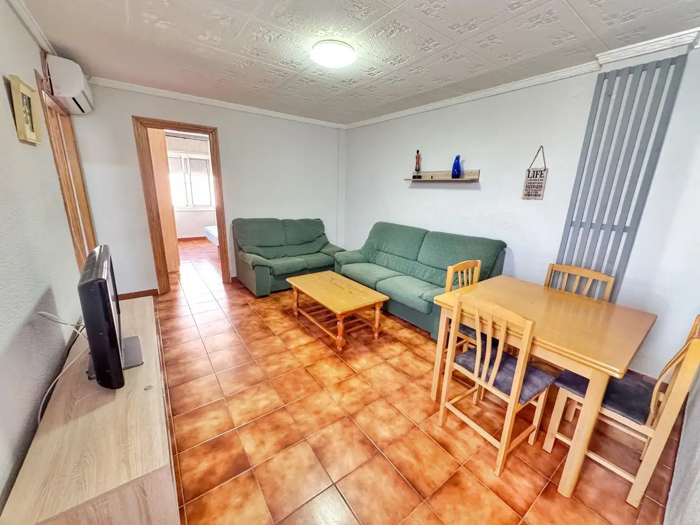 Sala de estar de Piso de alquiler en Elda con Calefacción y Amueblado
